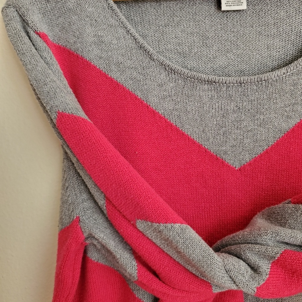 Liz Claiborne | Pink Chevron Striped Sweater